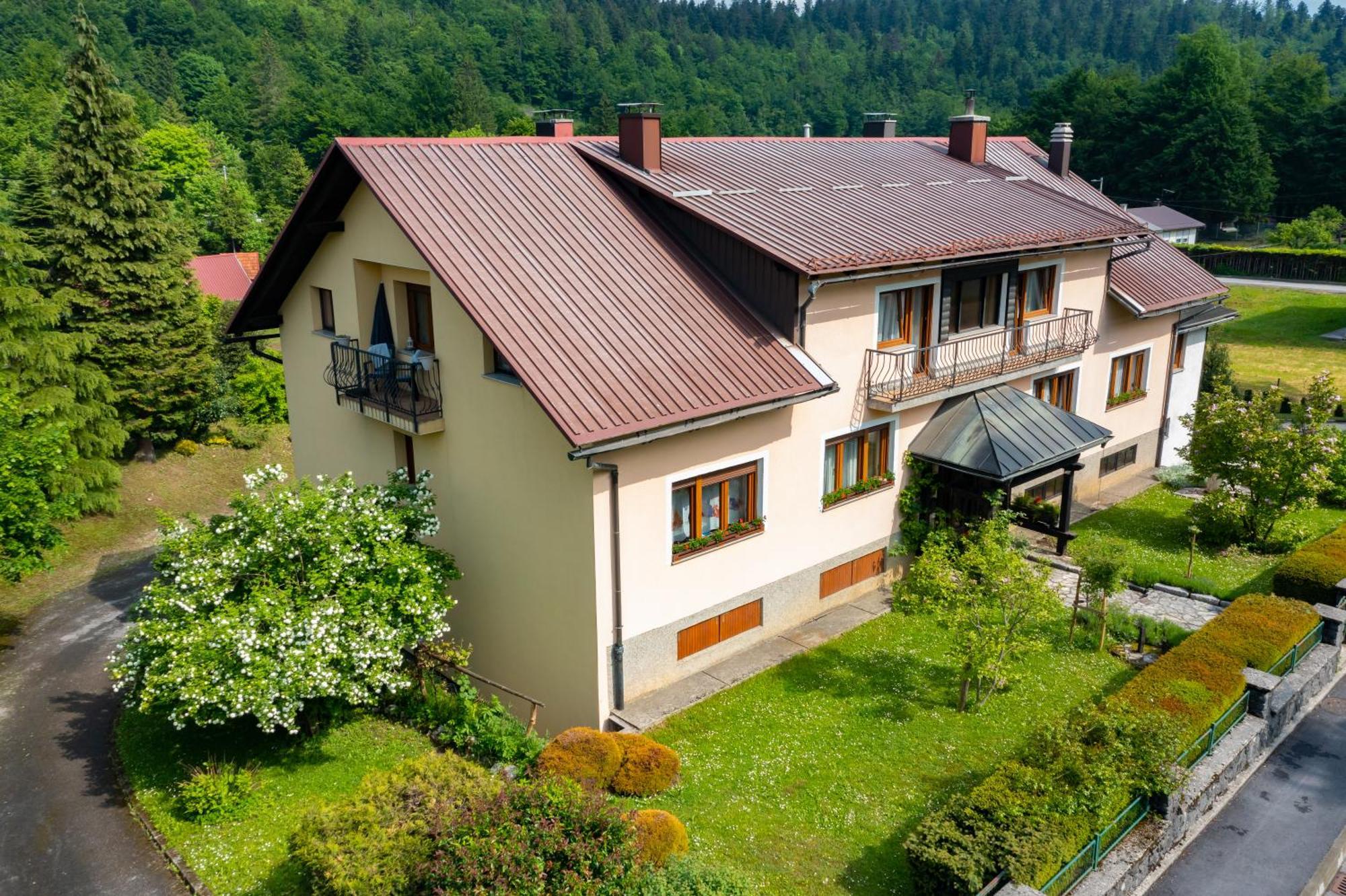 Apartmani Gruzdovo Delnice Exteriér fotografie